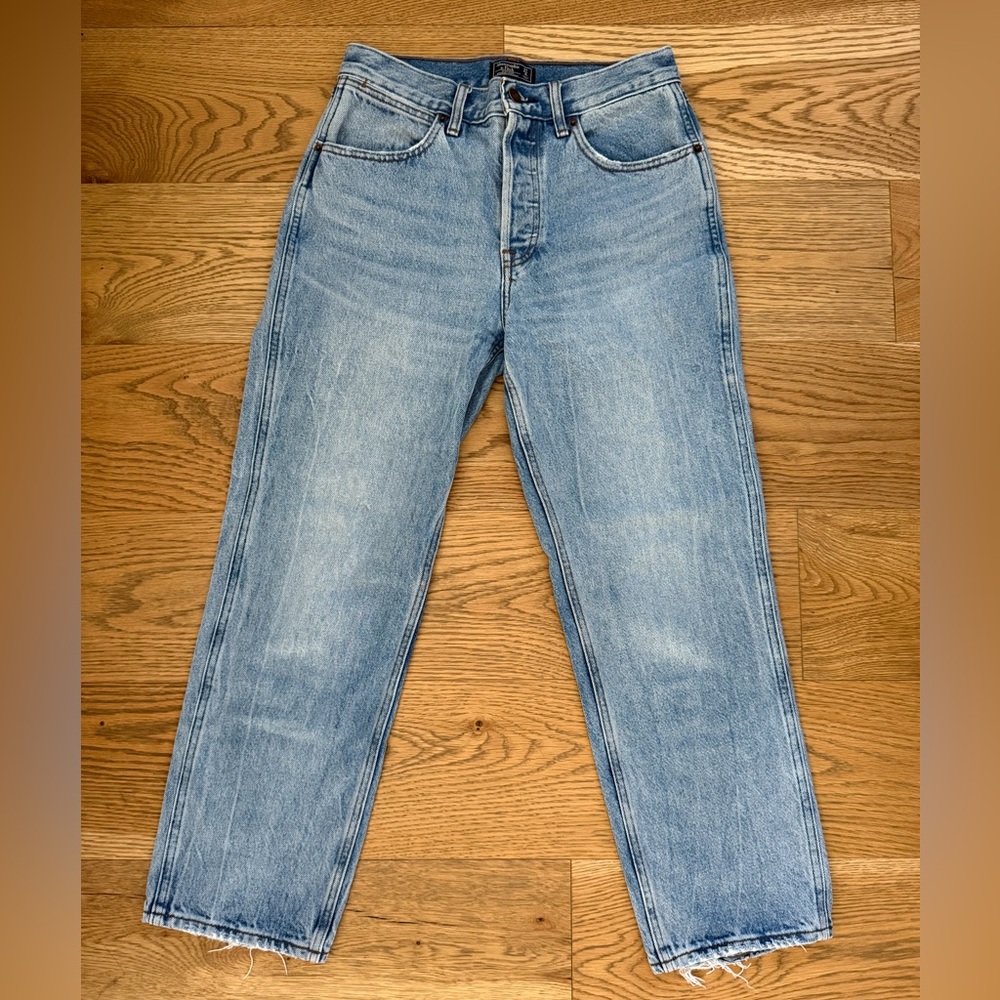 Abercrombie & Fitch High Rise Vintage Straight Jeans